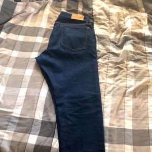 Only worn maybe 5 times tops. Just way too roomy for me. In great condition.